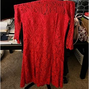 Red quarter sleeve lace dress